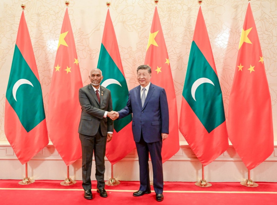 ދެގައުމުގެ ގުޅުން އިތުރަށް ހަރުދަނާވި، ކާމިޔާބު ދަތުރުފުޅު ނިންމަވައި ރައީސް މާލެ ވަޑައިގަންނަވައިފި