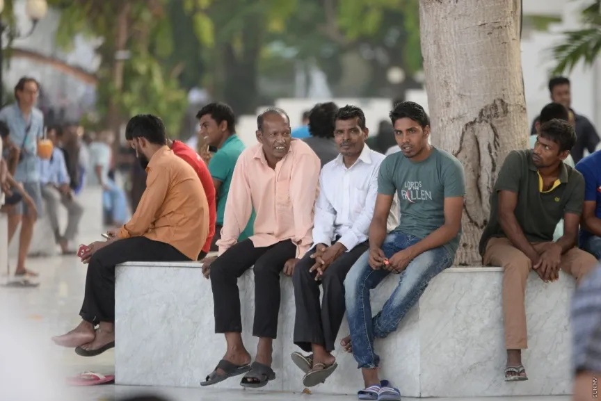ގަވާއިދާ ޚިލާފަށް އުޅޭ ބިދޭސީން ގަވާއިދުގެ ތެރެއަށް ވެއްދުމަށް ބޮޑު ހަރަކާތެއް ފަށަނީ