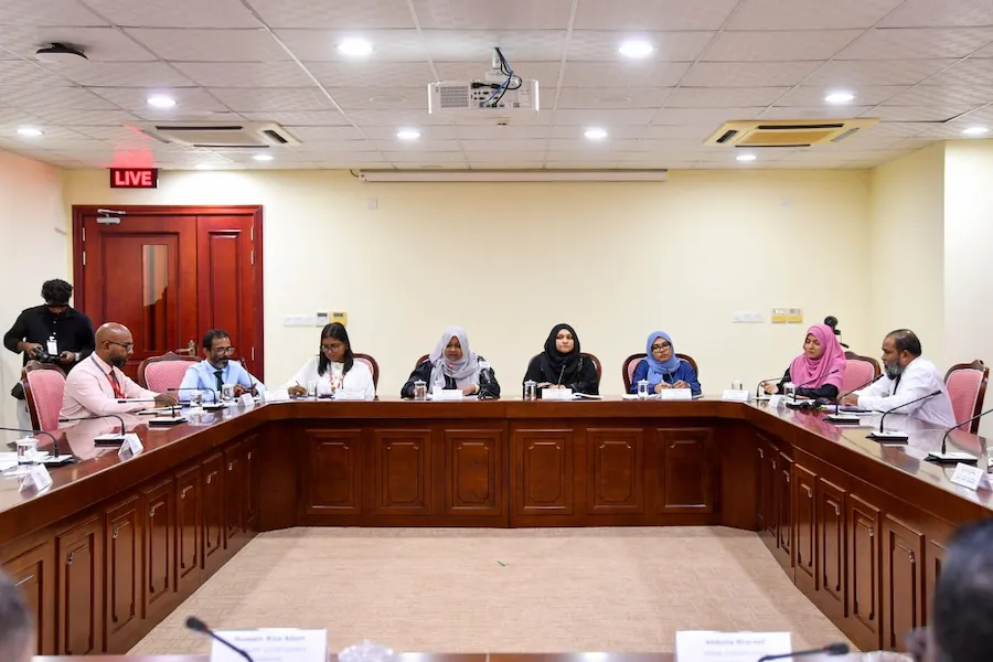 މީޑިއާ ކޮންޓްރޯލް ބިލާމެދު ބްރޯޑްކޮމްއިން ކަންބޮޑުވުން ފާޅުކޮށްފި