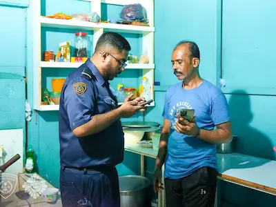 ޤަވާއިދާ ޚިލާފަށް އުޅެމުންދިޔަ ބިދޭސީއެއް އަނެއްކާވެސް އިމިގްރޭޝަންގެ ބެލުމުގެ ދަށަށް!
