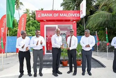 ނޭކުރެންދޫގައި އޭޓީއެމް ޚިދުމަތް ފަށްޓަވައި، ސިއްހީ މަރުކަޒާއެކު އިތުރު މަޝްރޫއުތަކެއް ފަށްޓަވައިފި