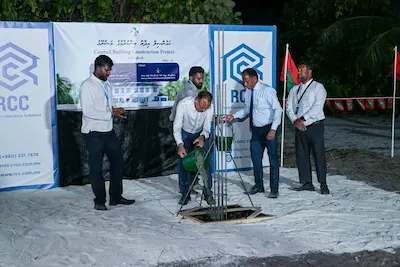 ނޮޅިވަރަމުގައި އިމާރާތްކުރާ ކައުންސިލް އިދާރާގެ ޢަމަލީ މަސައްކަތް ރަސްމީކޮށް ފަށައިފި
