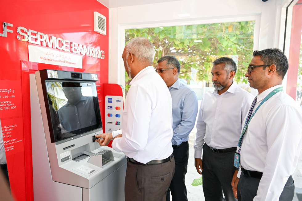 ހަނިމާދޫގައި ސެލްފް ސަރވިސް އޭޓީއެމްގެ ޚިދުމަތް ފަށައިފި