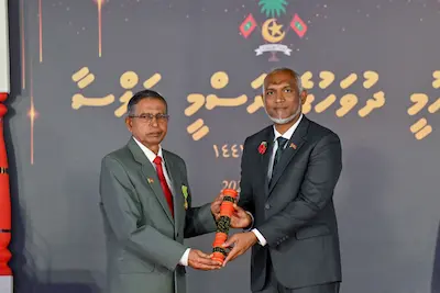 ނިޝާން ދިޔަމިގިލީގެ ޝަރަފުގެ އިއްޒަތް އުތީމު އާދަމްބެއަށް!