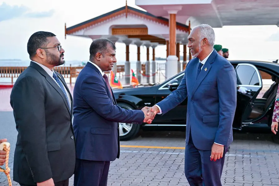 ގައުމީ ދުވަހުގެ ހަރަކާތްތަކުގައި ބައިވެރިވެވަޑައިގަތުމަށް ރައީސް އުތީމަށް ފުރާވަޑައިގެންފި