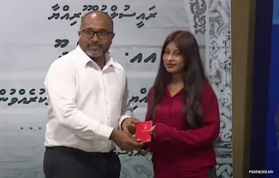 ރަސްދޫގައި ޕާސްޕޯޓް އަދި އައިޑީކާޑުގެ ޚިދުމަތް ފަށައިފި