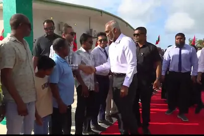 ރައީސްގެ އއ. އަތޮޅު ދަތުރުފުޅު: ރަސްދޫއިން ހޫނު މަރުހަބާއެއް ދަންނަވައިފި