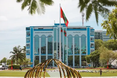މީހަކު ރަހީނުކޮށް، އާއިލާއަށް ގުޅައި ފައިސާ ހޯދަން ޑިމާންޑްކުރި ދެ ބިދޭސީން ހައްޔަރަށް!