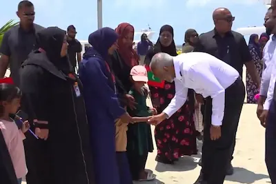 ރައީސްގެ ބ. އަތޮޅު ދަތުރުފުޅު: ކިހާދޫއިން ހޫނު މަރުހަބާއެއް!