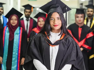 ސްޕެއިންގައި ކިޔެވުމަށް ވިސާ ނެގުމުގައި ލުއި ގޮތްތަކެއް ދަރިވަރުންނަށް ހަމަޖައްސައިދީފި