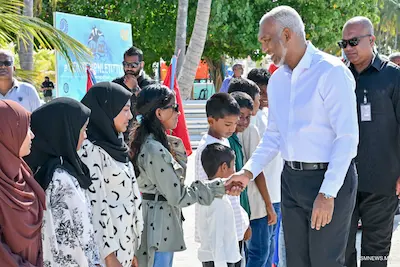 ރައީސްގެ ބ އަތޮޅު ދަތުރުފުޅު؛ 13 ރަށުގެ ތެރެއިން 11 ވަނަ މަންޒިލު ދޮންފަނުން ހޫނު މަރުހަބާއެއް!