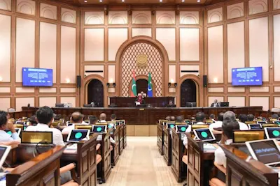 މަޖިލީހުގެ މިއަހަރުގެ ދެވަނަ ދައުރު މިމަހުގެ 21 އާ ހަމައަށް އިތުރު ކުރުމަށް ފާސްކޮށްފި