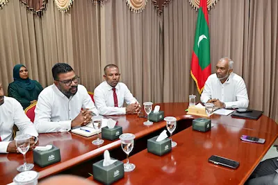 ރައީސް ޑރ މުއިއްޒު، އޭދަފުށީ ކައުންސިލާއި އތމ ކޮމިޓީއާ ބައްދަލު ކުރައްވައިފި
