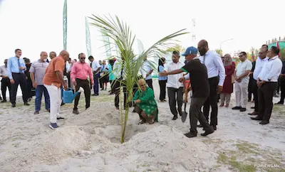ރާއްޖޭގެ މިނިވަންކަމަށް 60 އަހަރު ފުރުމުގެ މުނާސަބާގައި 60 ރުއް އިންދުމުގެ ހަރަކާތެއް