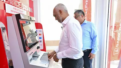 ރައީސް، ކަމަދޫގައި އޭޓީއެމްގެ ޚިދުމަތް ފަށްޓަވައި ދެއްވައިފި; މިއީ އޭޓީއެމް މަޝްރޫއުގެ ދަށުން ޚިދުމަތް ޤާއިމްކުރާ 38 ވަނަ ރަށް