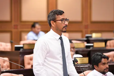 ޕީއެންސީ ޕީޖީގްރޫޕް އޮތީ އެކަތިގަނޑެށްގޮތަށް ރައީސް މުޢިއްޒުގެ ފަހަތްޕުޅުގައި ވަރަށް ސާބިތުކޮށް: ފަލާހް