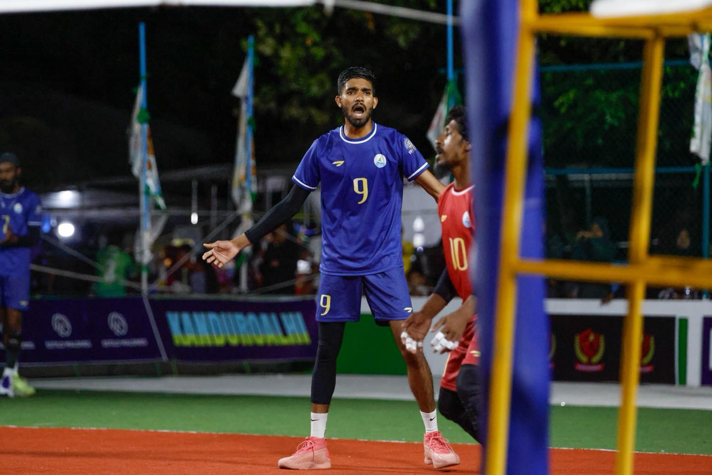 ގެމަނަފުށީ ކައުންސިލް ވޮލީ މުބާރާތް 2025: ޝާމިލްގެ ބާރު ޝޮޓުތަކާއިއެކު ގެމަނަފުށި ބަލިކޮށް ނިލަންދޫއިން މުބާރާތުގެ ފައިނަލަށް