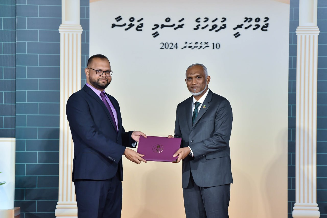 މަތީ ދަރަޖަ ހޯދާ ފަރާތްތަކަށް ރައީސް ދެއްވާ ޚާއްޞަ އިނާމަށް ނަން ހުށަހެޅުމަށް ހުޅުވާލައިފި