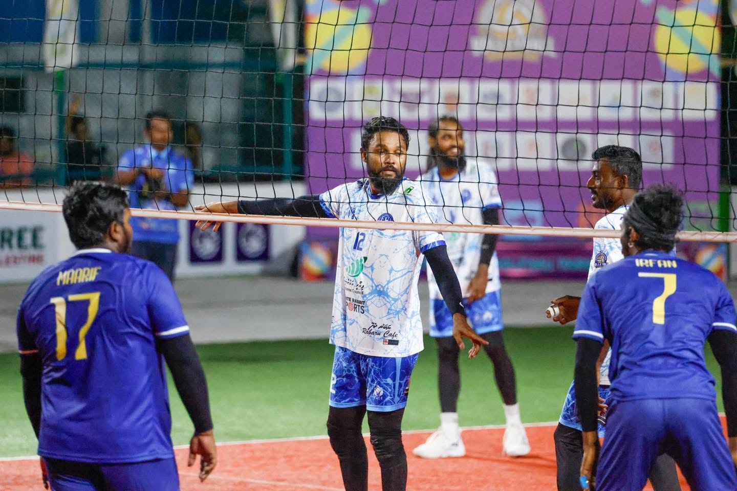 ގެމަނަފުށީ ކައުންސިލް ވޮލީ މުބާރާތް 2025: ނިލަންދޫ ބަލިކޮށް ގްރޫޕް އެއްވަނަ ގޮތުގައި ފޭސް ފިޔޯރީ ސެމީ ފައިނަލަށް
