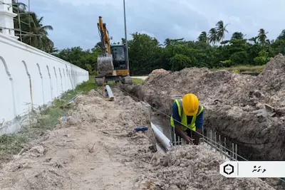 ލ. ގަމު މަގުތައް ޒަމާނީފެންވަރަށް ތަރައްގީކުރުން؛ ސްޓޯމްވޯޓަރ ޖަންކްޝަން ބެހެއްޓުމާއި ކާރބްސްޓޯން ޖެހުމުގެ މަސައްކަތް ކުރިއަށް