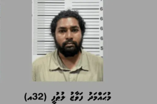 ބަރަހަނާ ފޮޓޯ ހުރި ކަމަށް ބުނެ، ތިން ލައްކަ ރުފިޔާ ހޯދި މީހަކު ހައްޔަރަށް!