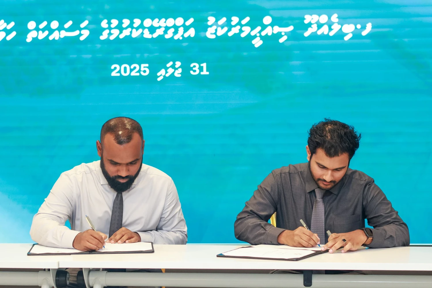 ބިލެއްދޫ ޞިއްޙީމަރުކަޒު އަޕްގްރޭޑްކުރުމުގެ މަސައްކަތުގެ އެއްބަސްވުމުގަ ސޮއިކޮށްފި