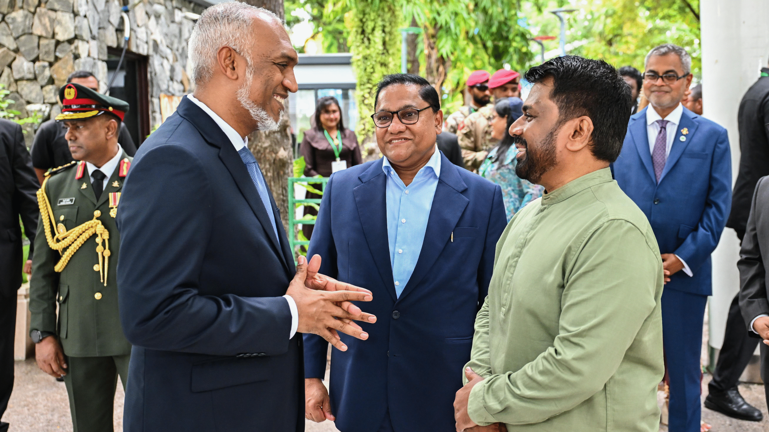 ސްރީލަންކާގެ ސަލާމަތަށް ނުރައްކާވާ ގައުމުތަކުގެ ލިސްޓުން ދިވެހިރާއްޖެ އުނިކޮށްފި