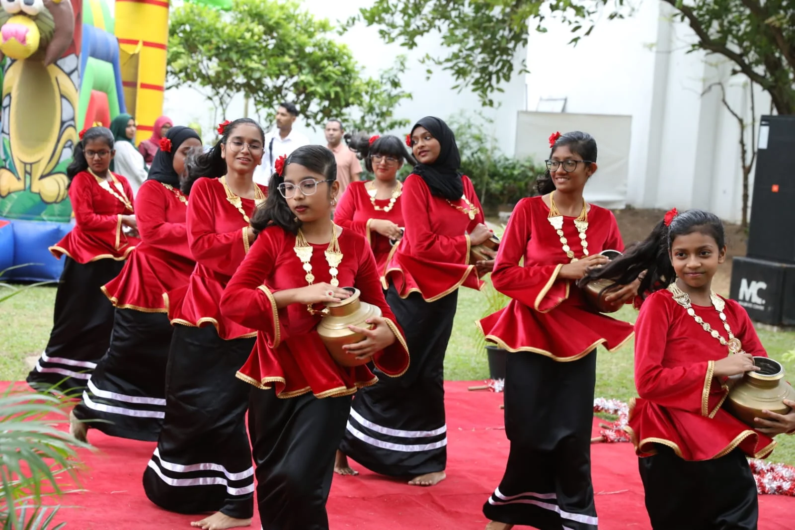 ލަންކާގައި ހުންނަ ދިވެހި ހައިކޮމިޝަނުން މިނިވަން 60 ކުލަގަދަކޮށް ފާހަގަކޮށްފި