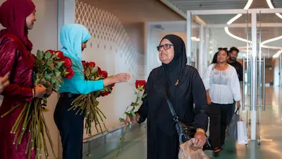 އައު ޓާމިނަލުން އެންމެ ފުރަތަމަ ހިދުމަތް، މޯލްޑިވިއަންގެ 100އެއްހާ ފަސިންޖަރުންނަށް