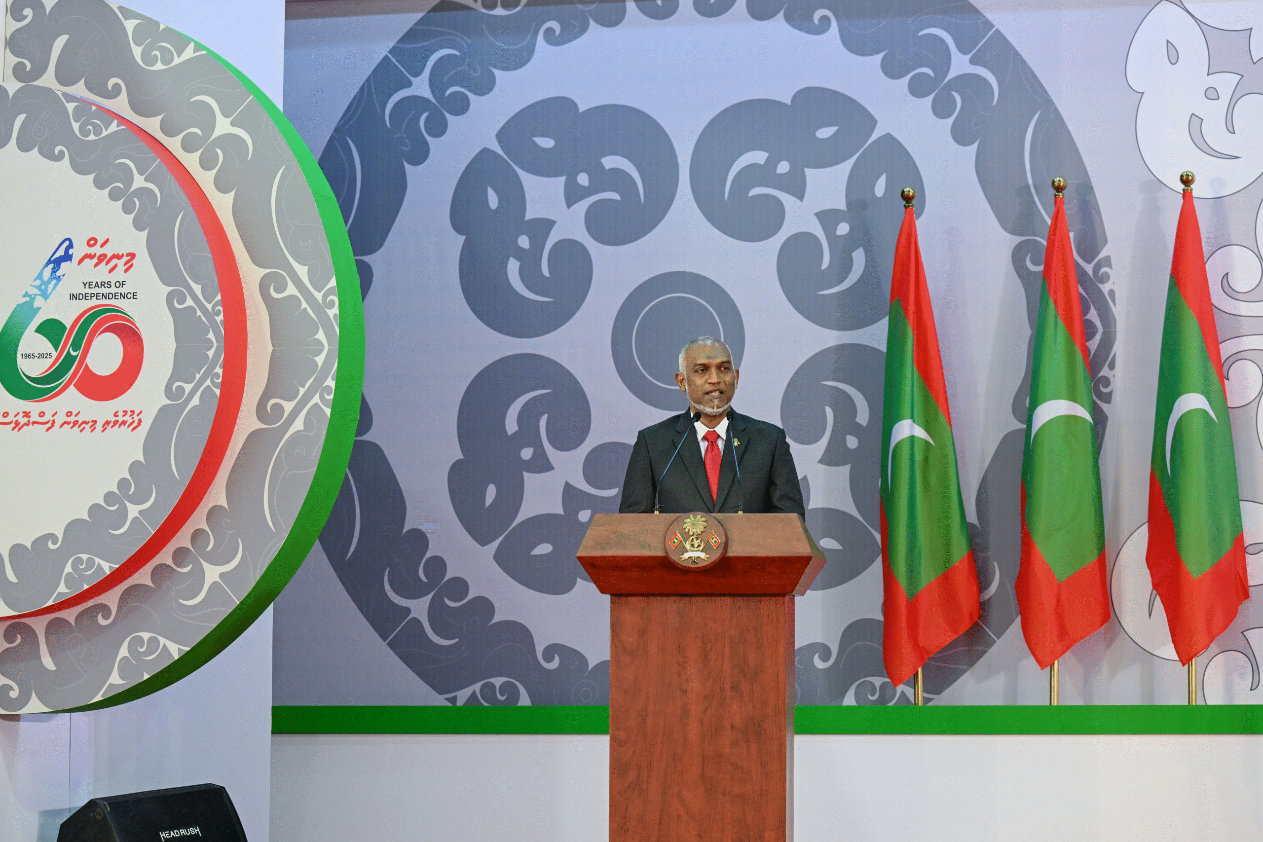 ދިވެހިންގެ ކަންކަމުގައި ބޭރުގެ އެހީތެރިކަން ހޯދި ނަމަވެސް, ގޮތް ނިންމާނީ ދިވެހިން: ރައީސް