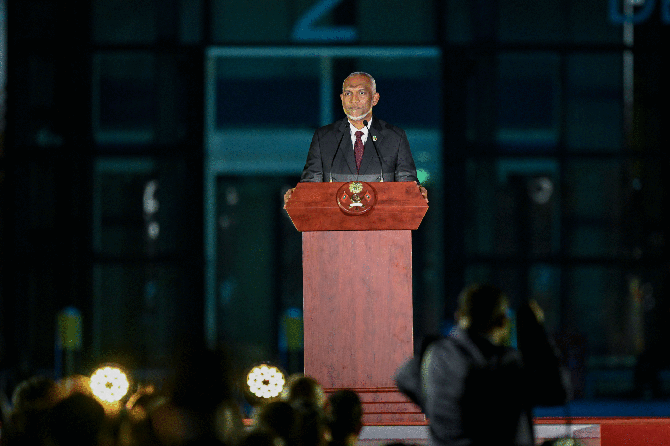 ޤައުމީ މަސްލަޙަތު އިސްކޮށްގެން ކުރާ މަސައްކަތުން، ދާދި ފަސޭހަކަމާއެކު ވަށާޖެހޭ ތަރައްޤީ ޙާޞިލުކުރެވޭނެ: ރައީސް