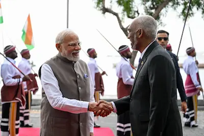 ރާއްޖެއާއި އިންޑިއާ, މުސްތަޤްބަލުގައި ގުޅިގެން މަސައްކަތްކުރާނެ މަގުޗާޓެއް ކުރެހިގެން ހިނގައްޖެ: ރައީސް