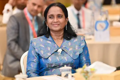 ރައީސް، ޗިލްޑްރަންސް އޮމްބަޑްސްޕަރސަން ނިޢުމާތުގެ މަޤާމު 5 އަހަރު ދުވަހަށް އިތުރުކުރައްވައިފި