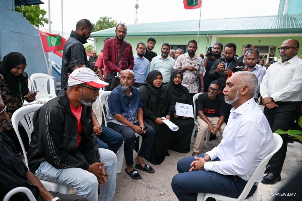 ހޮޅުދޫގެ ރައްޔިތުންނަށް ރައީސް ދެއްވީ ޒަކިއްޔާގެ މަރުގެ މައްސަލައިގަ އިންސާފު ހޯއްދަވައިދެއްވާނެ ކަމުގެ ޔަގީންކަން!