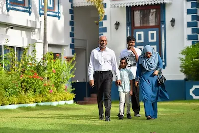 ރައީސް ޑރ މުއިއްޒުގެ ދަރިކަލުންގެ އަބުރަަށް އަރައިގަތްކަން ސާބިތު ވެއްޖެ