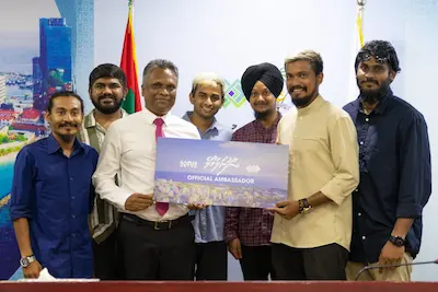 މާލެ ސިޓީގެ “ސާފު ނަލަ މާލެ” ކެމްޕެއިންގެ އެމްބެސެޑަރަކަށް ޓޫ އޮފް އަސް