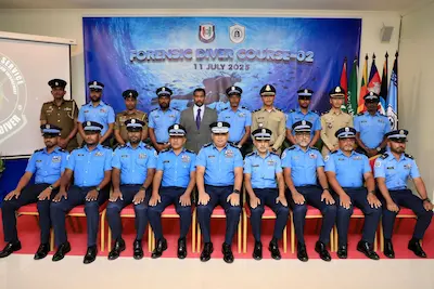 ވާނީގައި ކުރިއަށް ދިޔަ ފޮރެންސިކް ޑައިވިންގ ކޯސް ނިންމައި ބައިވެރިންނަށް ސެޓްފިކެޓް ދީފި
