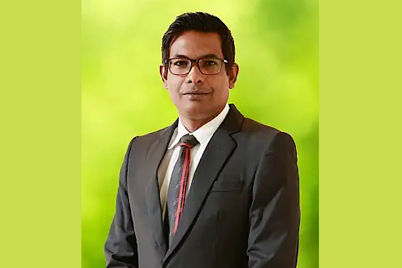 ސަސްޕެންޝަންގަ 6 މަހު މުސާރަ ދިނުމަށްފަހު, ފަޒީލް މަގާމުން ވަކިކޮށްފި