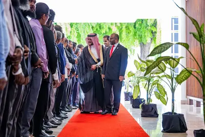 ސަޢުދީ އައު ސަފީރަށް އިސްލާމީކަންތައްތަކާ ބެހޭ ވުޒާރާއިން ރަތް ދޫލައިގެ މަރުޙަބާއެއް!