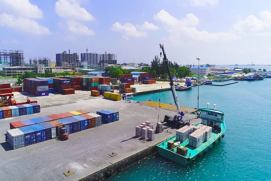 މާލޭ ވިޔަފާރި ބަނދަރަށް އެތެރެކުރުމަށްފަހު ނުގެންގޮސް ގިނަދުވަސްވެފައިވާ މުދާތައް ނީލަމުގައި ވިއްކާލަނީ