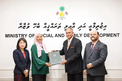 ޕާކިސްތާން ހައިކޮމިޝަންގެ ފަރާތުން އެމްޕަވަމަންޓް ހަބަށް ހިލޭ އެހީ ދެއްވައިފި
