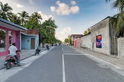 ކަފިހިހުރަސް މަތިން މަގުހުރަސް ކުރި އުމުރުންދުވަސްވީ މީހެއްގެ ގައިގައި ސައިކަލަކުން ޖެހި އެކްސިޑެންޓެއް!