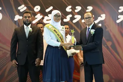 ދަރިވަރުންގެ މުސްތަޤުބަލަށްޓަކައި ޖާނާއި މާލުން ޤުރުބާންވާ ބަޔަކީ ބެލެނިވެރިން: ވަޒީރު އާދަމް ޝަރީފު