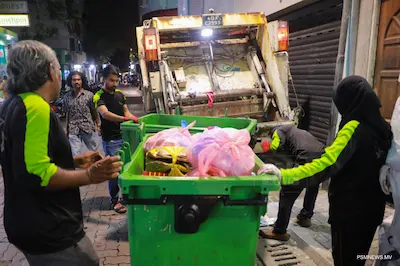 މާލޭގެ މަގުތަކަށް ކުނި އެޅުން ހުއްޓާލައިފިނަމަ ޕާކުތަކާއި މިސްކިތްތަކުގެ އާބާތުރަ ފިލުވުމަށް އިތުރު ފައިސާ ލިބޭނެ!