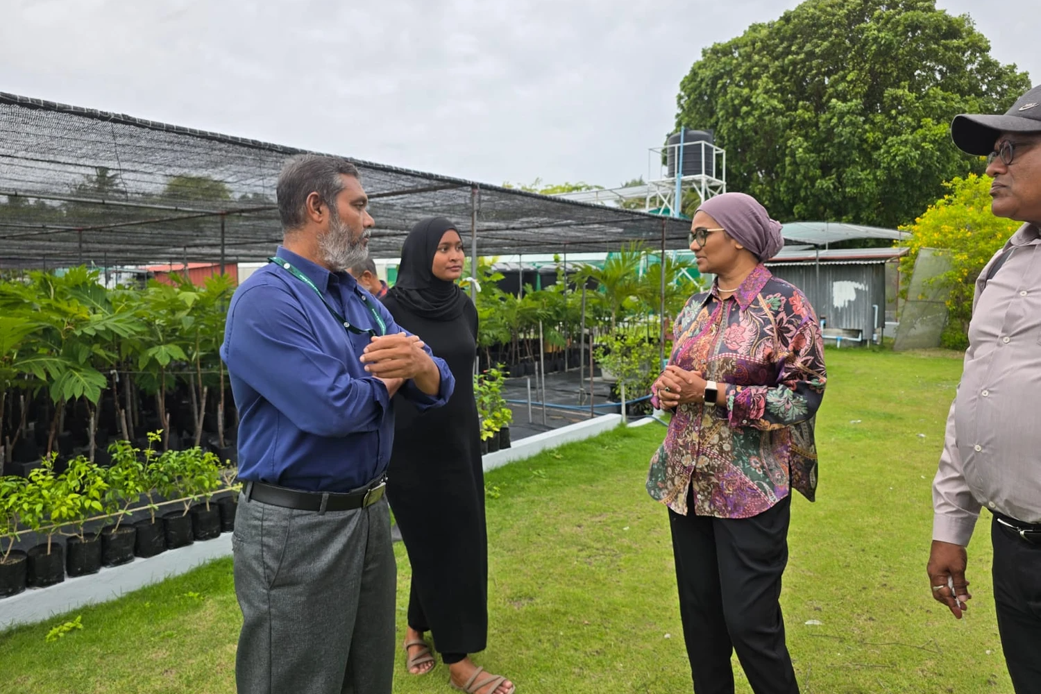 ގަސްތައް ބައްލަވާލައްވާ، މަޢުލޫމާތުތައް އޮޅުންފިލުވުމަށް ވަޒީރު ޑރ. މާރިޔާ ހަނިމާދޫ އެގްރިކަލްޗަރ ސެންޓަރއަށް!