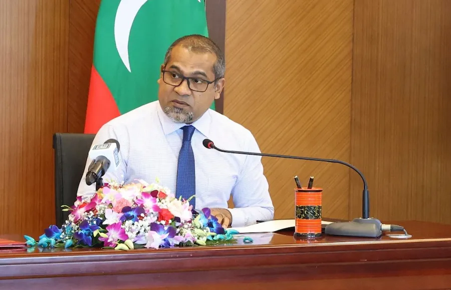 އިނގިރޭސިވިލާތުގެ ކިންގް ޗާރލްސްގެ އުފަން ދުވަހުގެ ތަހުުނިޔާ ރާއްޖޭގެ ޚާރިޖީ ވަޒީރު ފޮނުއްވައިފި
