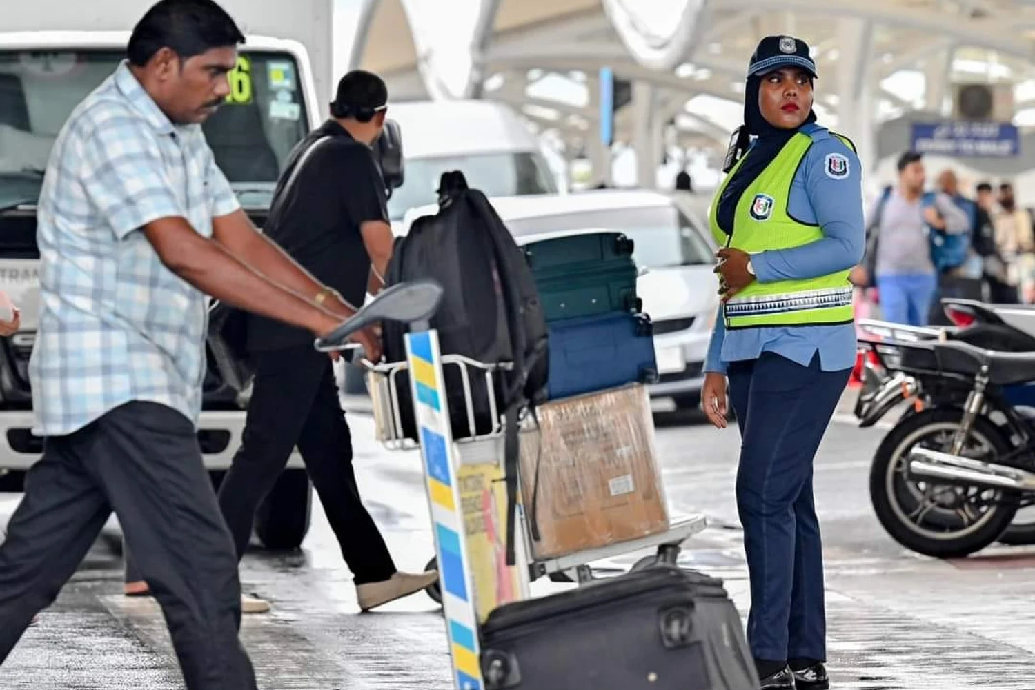 ޙައްޖުވެރިން ރާއްޖެ އައުމަށް ހަމަޖެހިފައިވާ ދުވަސްތަކުގައި ފުލުހުންގެ އިރުޝާދާ އެއްގޮތަށް އަމަލުކޮށްދެއްވާ: ފުލުހުން