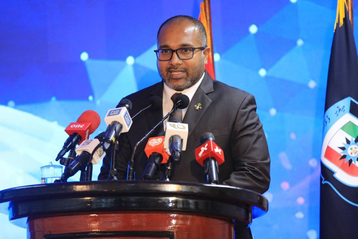 މަސްތުވާތަކެތީގެ ވިޔަފާރިކުރާ ފަރާތްތަކާ ޤާނޫނު ދަނީ އަރާ ހަމަކުރަމުން: ވަޒީރު އިހުސާން