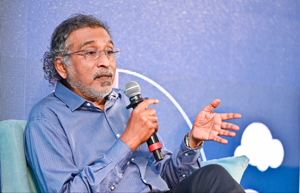 މިފްކޯގެ ސްޓްރެޓެޖިކް ކޮންސަލްޓަންޓަަކަށް އާތިފް