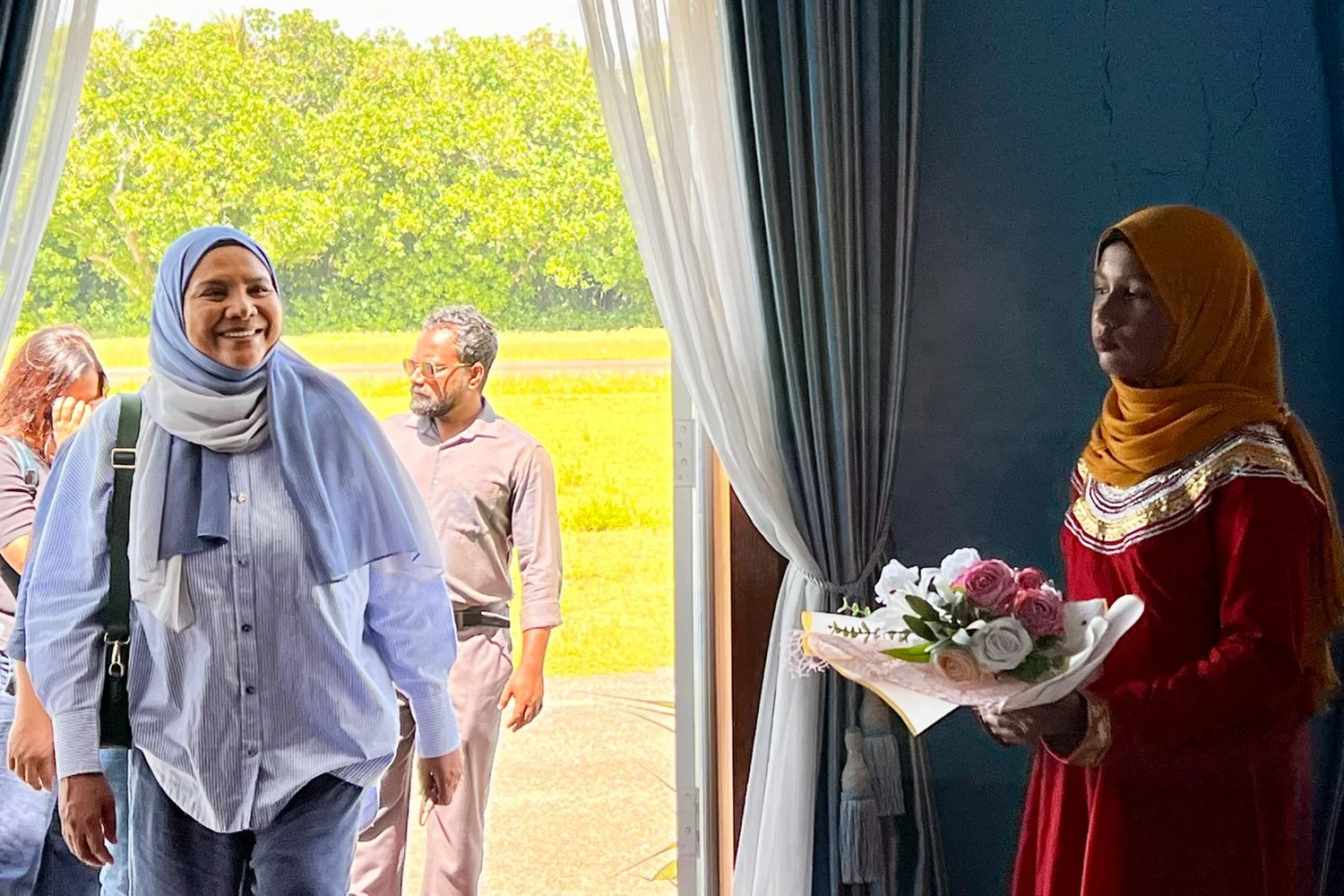ޤައުމީ ފެންވަރުގައި ޢީދު ފާހަގަކުރުމުގެ ހަރަކާތްތައް ޝަރަފުވެރި ކޮށްދިނުމަށް ވަޒީރު ޢާއިޝަތު ޝިހާމް ގަމަށް!